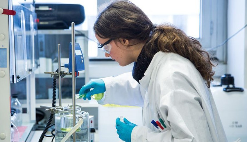 Femmes diplômées des filières scientifiques : La Tunisie, classée 2e à l’échelle mondiale