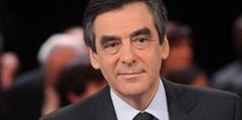 L'ancien Premier ministre François Fillon en visite en Tunisie