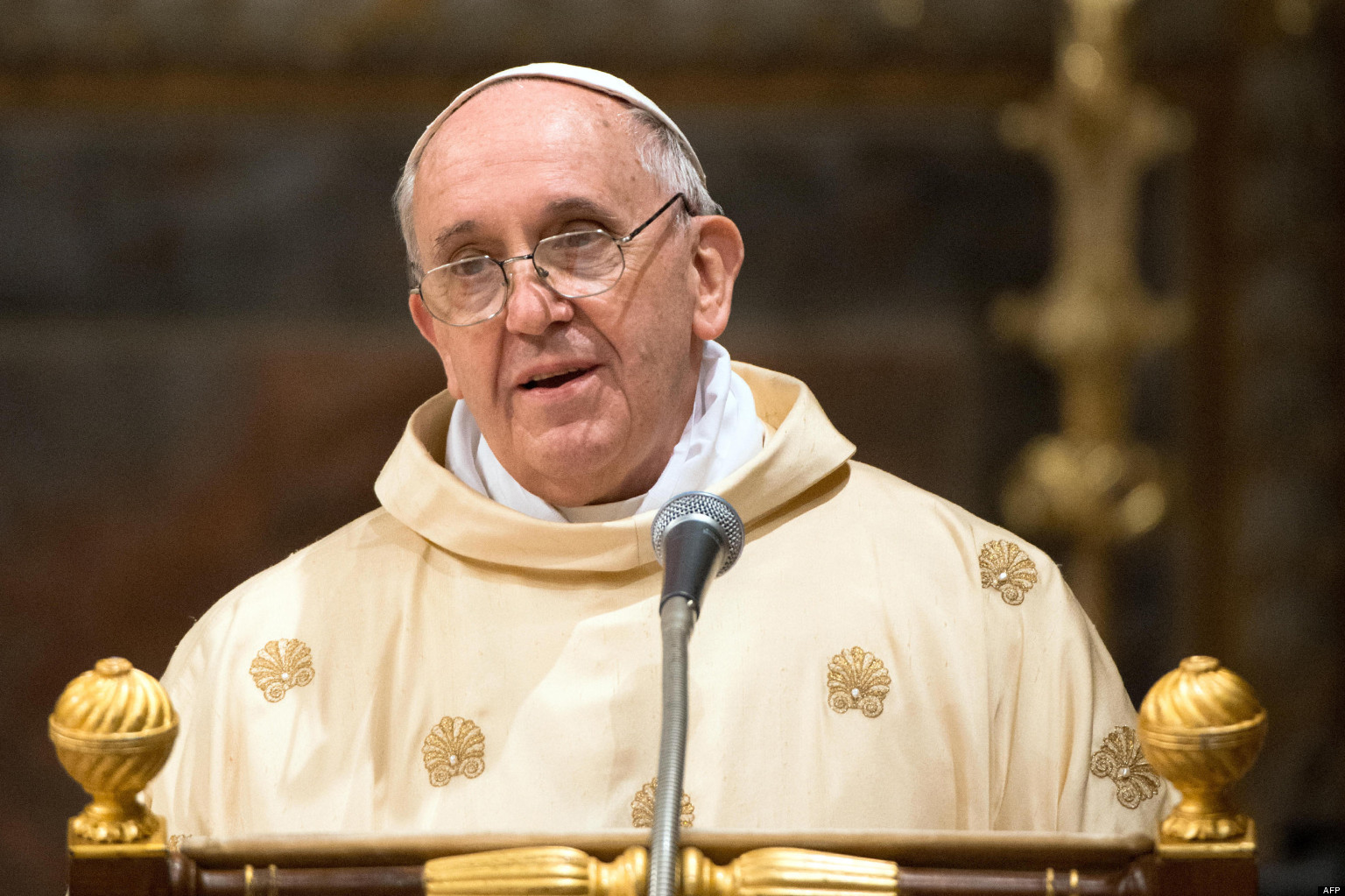Le pape appelle les musulmans à blâmer "les violences qui nuisent à l'islam"