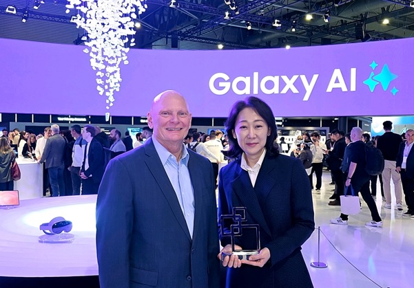 Le Samsung Galaxy S26 Ultra obtient le prix « Best in Show » lors des Global Mobile Awards au Mobile World Congress 2026