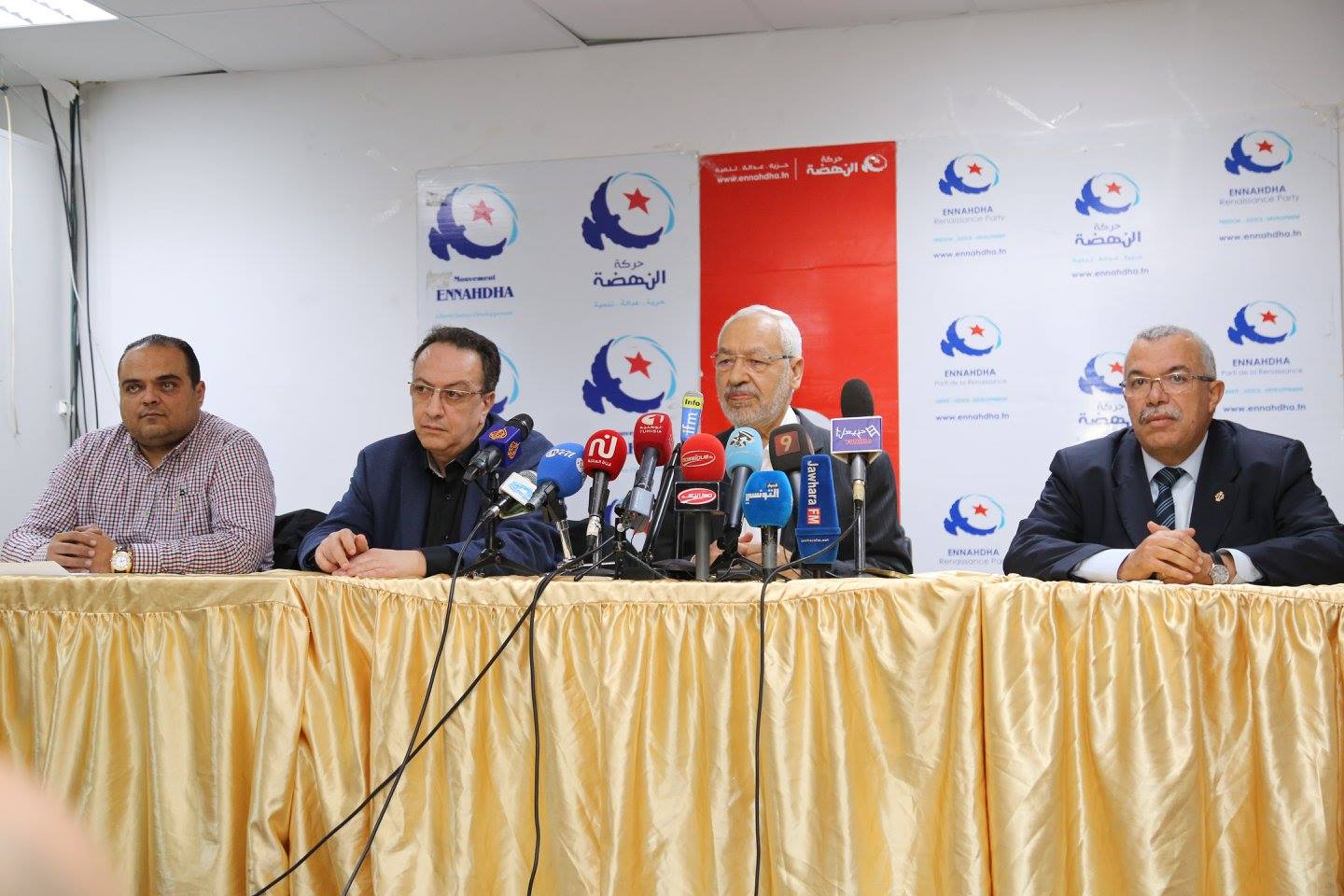 Ennahdha et Nidaa apportent leur soutien à Youssef Chahed