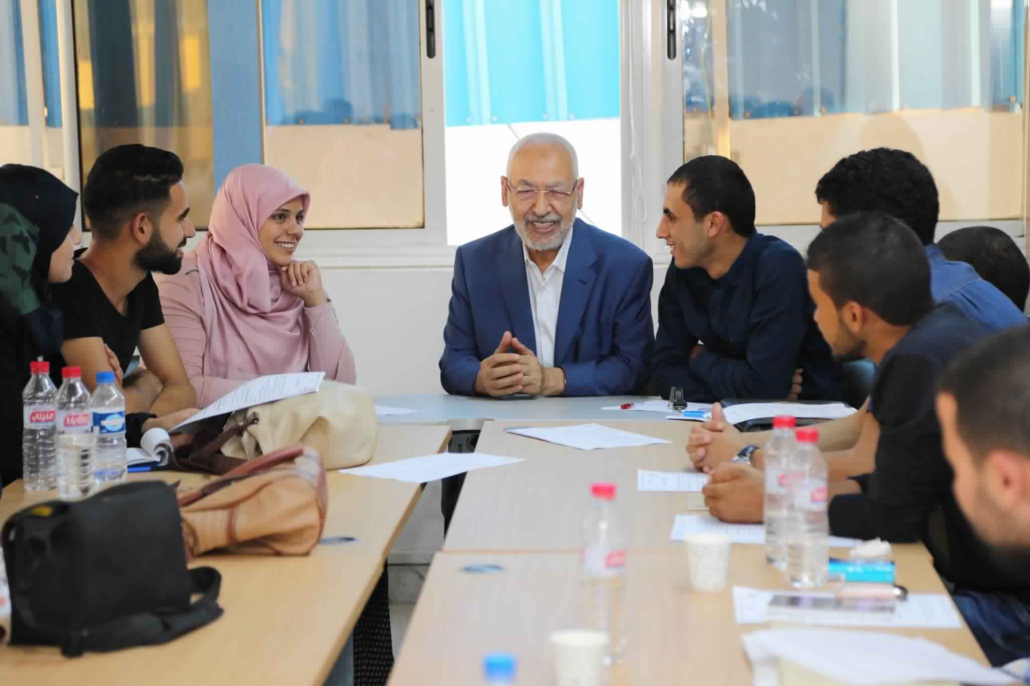 La main tendue des étudiants d’Ennahdha à leurs camarades de Jebha