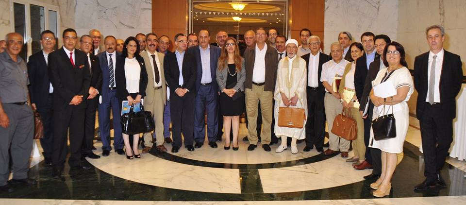 Le gouvernement à Hammamet en mode décontracté