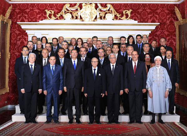 Un scénario qui se prépare : Une coalition Nida Ennahda à la place du gouvernement Essid