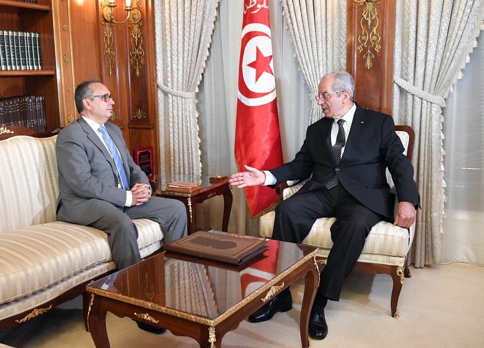 Le Président Ennaceur accorde la grâce présidentielle à 2337 détenus