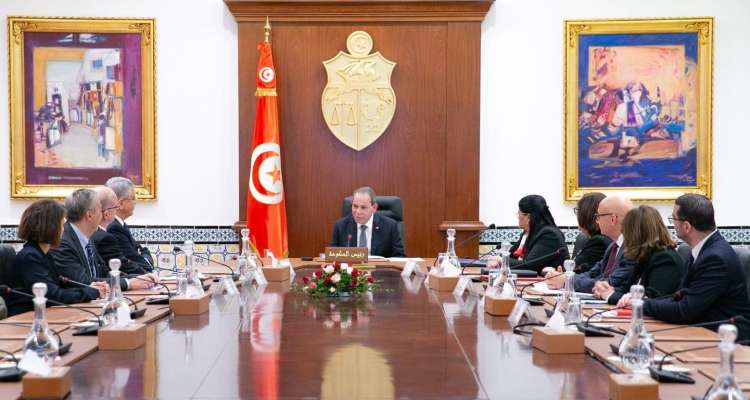 Ahmed Hachani reçoit le vice-président de la Banque Mondiale