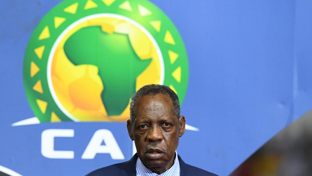 CAF: Les 14 bonnes raisons de la chute d'Issa Hayatou