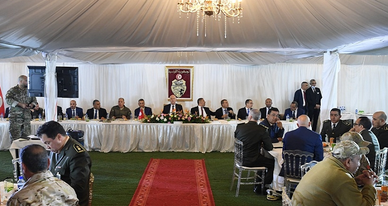 Kaïs Saïed partage un iftar avec l’unité spéciale de la Garde nationale