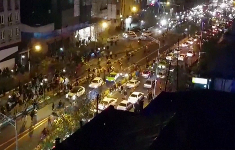 Manifestations violentes en Iran : 12 morts au moins depuis jeudi