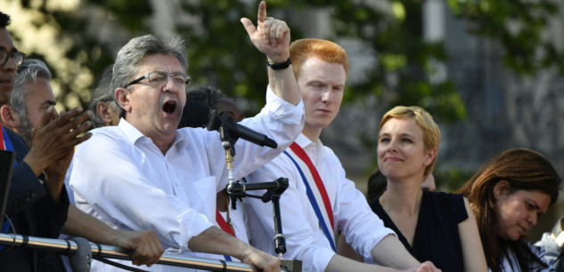 Jean Luc-Mélenchon met en garde contre l’ingérence du président Macron dans la vie politique du Liban