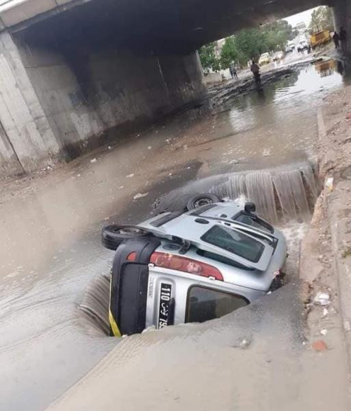 Pluies sur le Grand Tunis : circulation paralysée, routes éventrées