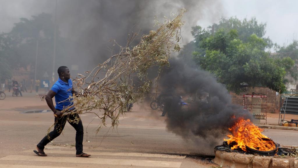 Burkina: Les putschistes annoncent la libération du président Michel Kafando
