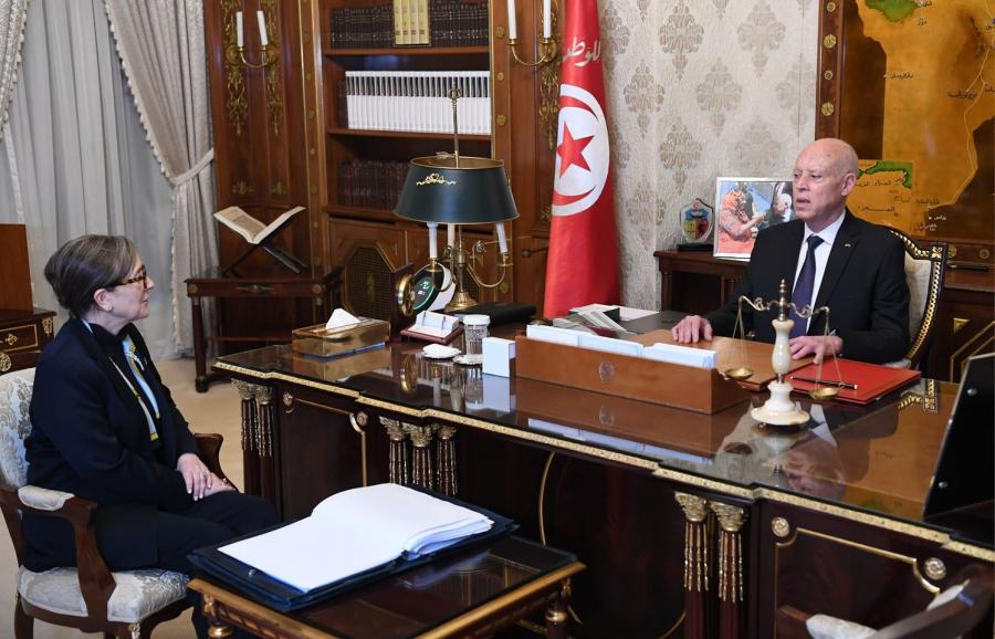 Kaïs Saïed décide de limoger la ministre du Commerce et le gouverneur de Sfax