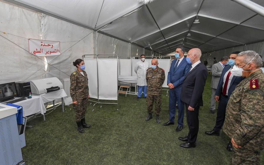Le Président Kaïs Saïed inaugure à Kebili l’hôpital de campagne