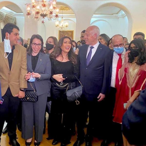 Photo du jour : Kaïs Saïed enfin déridé, mais c’était au Caire avec Latifa à ses côtés