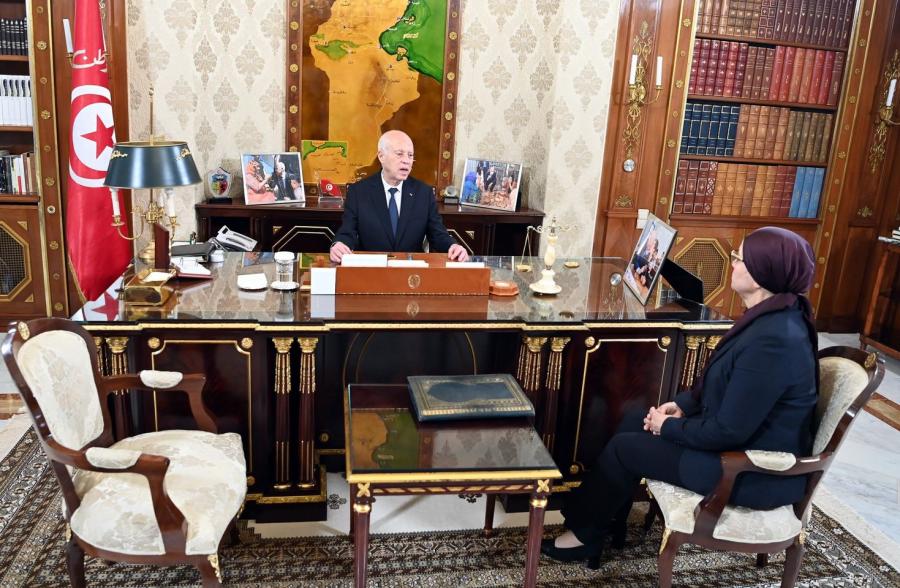 Kaïs Saïed évoque avec la ministre de la Justice le dossier des biens confisqués.