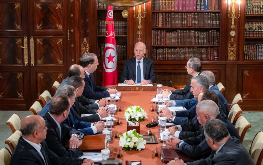 La situation sécuritaire et la révision de la loi d'urgence, au centre d'une séance de travail présidée par le chef de l'Etat
