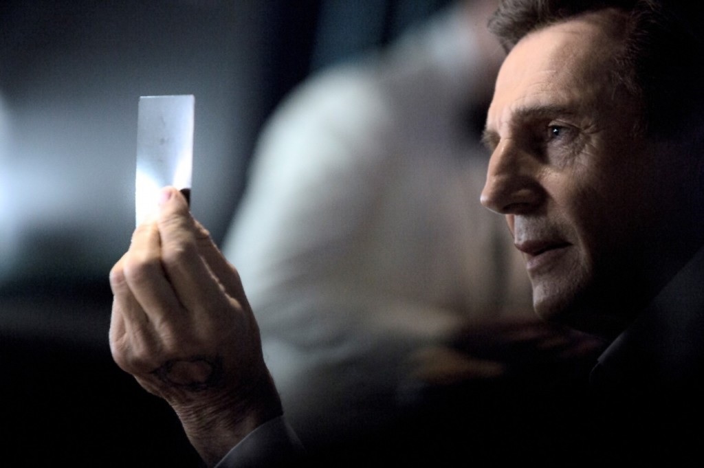Liam Neeson est l’Homme du Futur dans le dernier spot LG