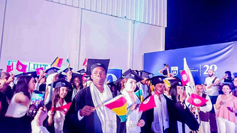 L’UIT célèbre ses 20 ans lors de la cérémonie de graduation des diplômés de 2022