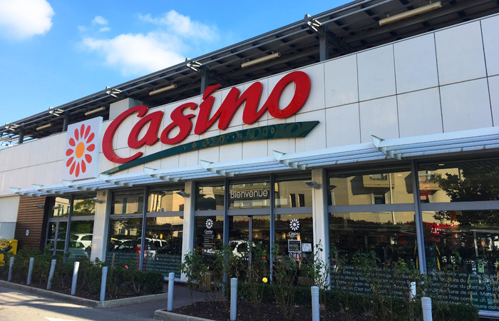 Groupe Casino: Un gérant interdit l'entrée de son magasin aux musulmanes voilées
