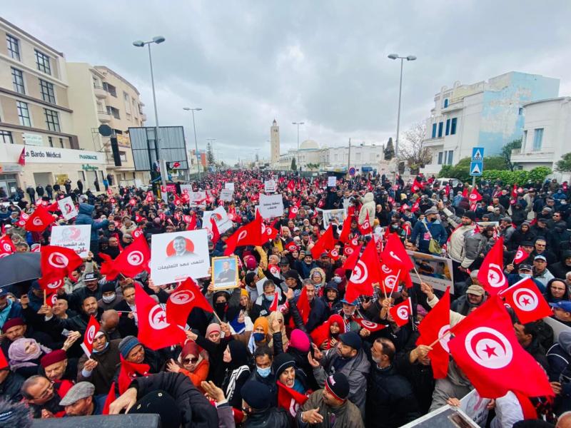Bab Saâdoun : Marche de protestation pour réclamer le retour du processus constitutionnel
