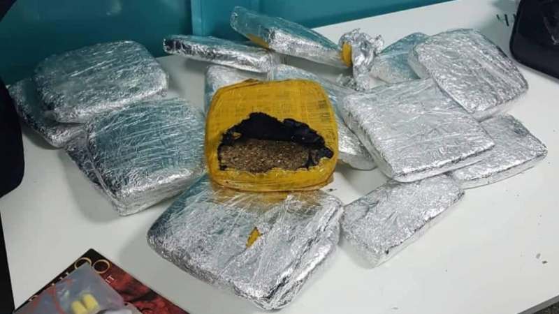 Douze kilos de marijuana saisis à l'aéroport Tunis-Carthage