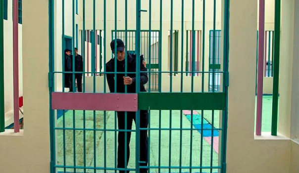 Incroyable: Gracié au Maroc et rapatrié, un compatriote tente de ramener 4 kg de drogue en Tunisie
