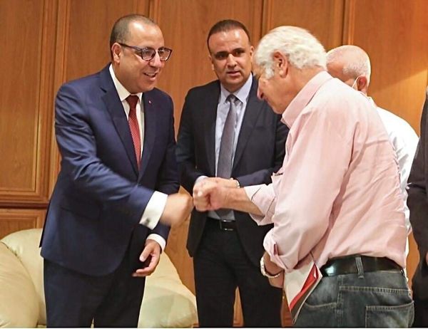 Mechichi exécute le vœu de feu Mohamed Berkhissa
