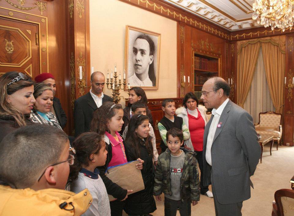Moncef Marzouki se consacre aux sujets intellectuels et littéraires