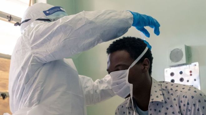 Au Burkina, le coronavirus frappe les plus hautes sphères de l'Etat