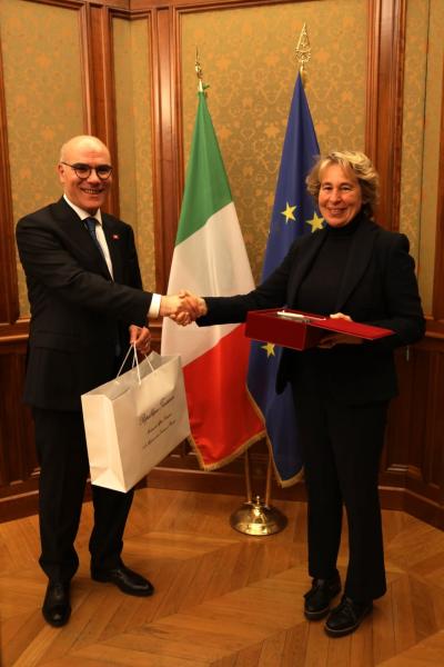 Nabil Ammar s'entretient avec la sénatrice italienne Stefania Craxi