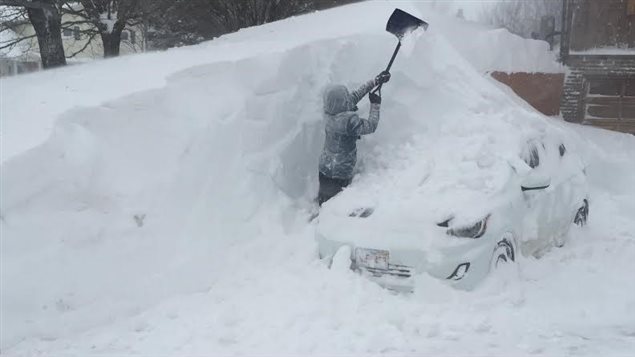 Le Québec paralysé par une tempête: Du jamais vu depuis près de 100 ans