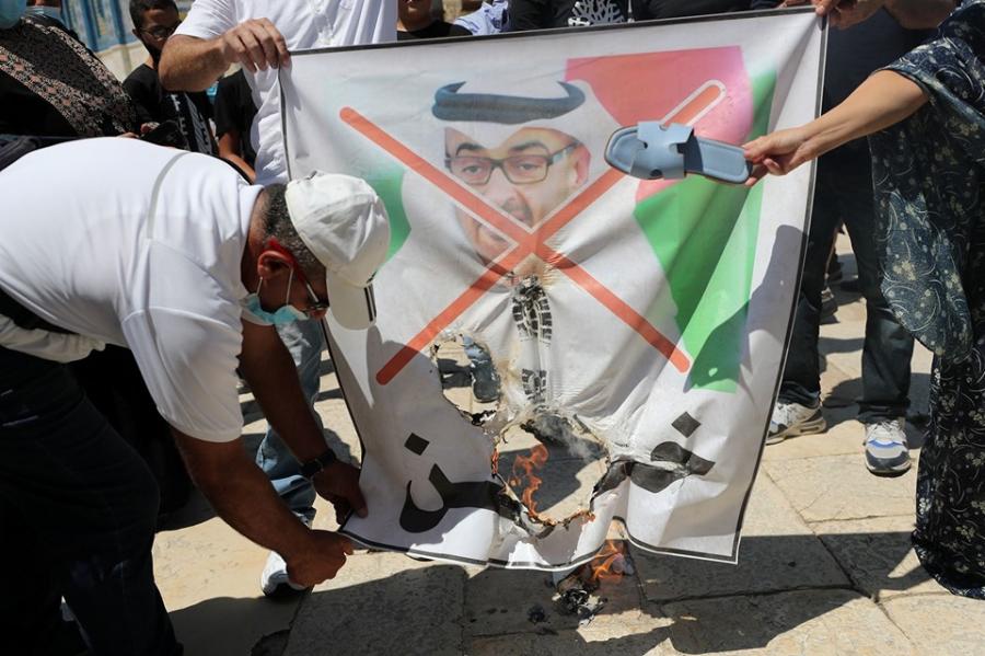 Des associations tunisiennes contre la normalisation des Emirats avec Israël