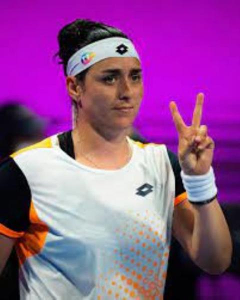 Tennis-Tournoi de Berlin : Ons Jabeur se qualifie aux demi-finales