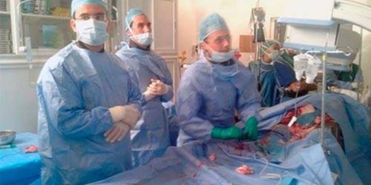 Une première mondiale réussie par l’Hôpital militaire : transplantation d’ un greffon artériel vivant