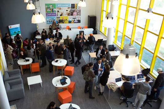 Inauguration du premier Orange Wifi Corner à l’ISET de Sousse