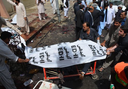 Attentat meurtrier contre un hôpital au Pakistan: 40 morts et autant de blessés