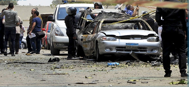 Des dizaines de morts et blessés dans une attaque à la voiture piégée en Egypte