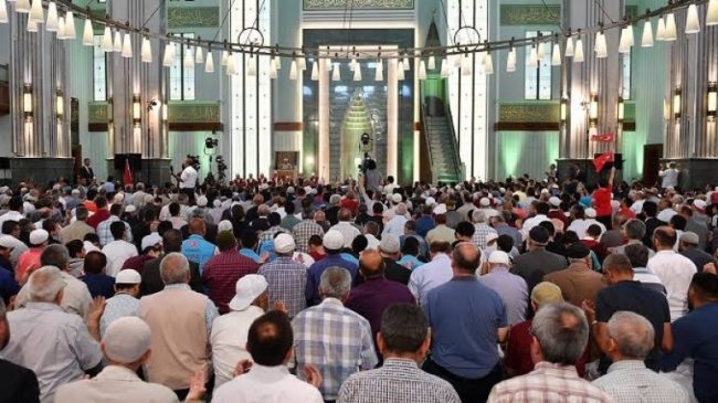 Ramadan: La prière du "tahajjud" autorisée dans toutes les mosquées