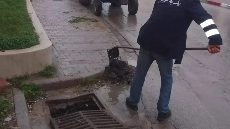 Intempéries: Plus de 800 regards débouchés à Tunis