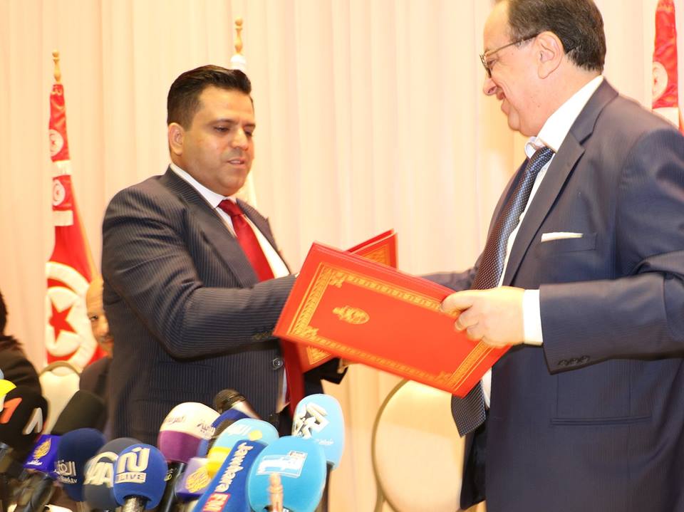 Slim Riahi tire sur Chahed et l'accuse de fomenter un "putsch en douceur"