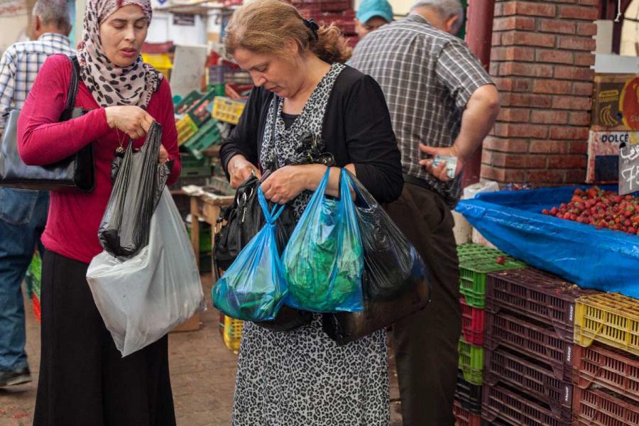 Plastique : 320 mille tonnes et 4,2 milliards de sacs à usage unique utilisés en Tunisie
