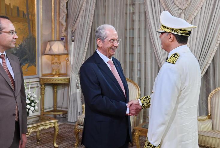 Le nouveau gouverneur de Sfax prête serment devant le Chef de l’Etat.