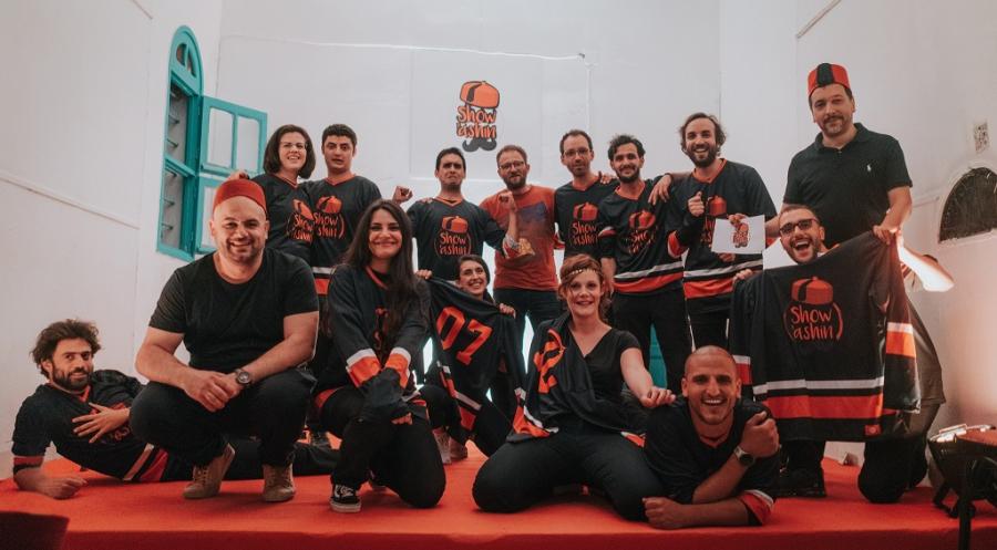 Show'ashin présente son nouveau spectacle "Rubrique Impro" au Café Journal à Gammarth