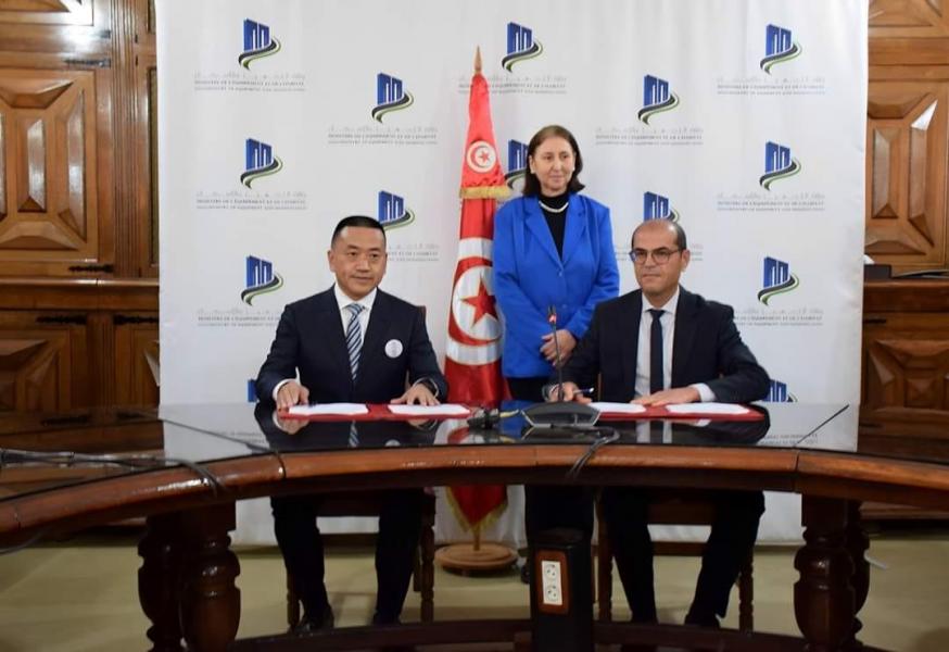 Tunisie-Chine : Signature de l’accord relatif à la construction du nouveau pont de Bizerte