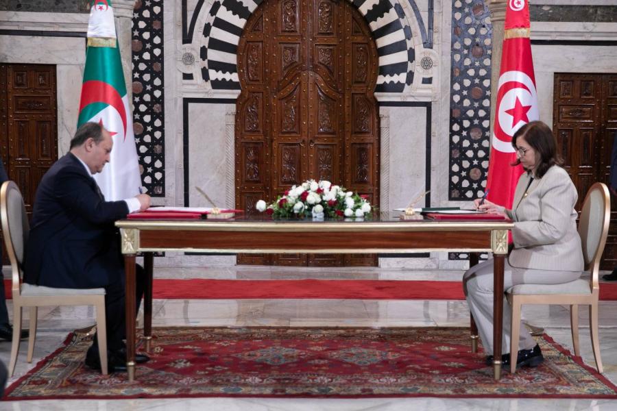 Tunisie – Algérie : Signature de 25 accords, programmes de coopération, mémorandums d’entente et accords de jumelage