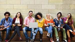 L’OMT organise le premier sommet mondial des jeunes sur le tourisme