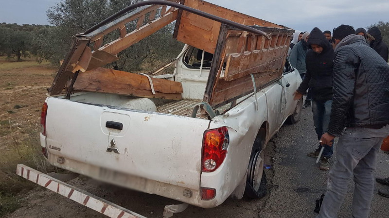 Sousse: Un camion transportant 20 employés se renverse et fait des blessés graves
