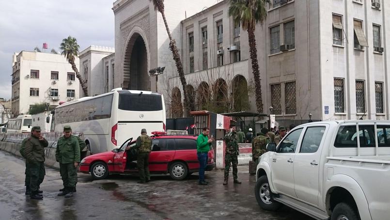 Un attentat-suicide fait au moins 25 morts à Damas