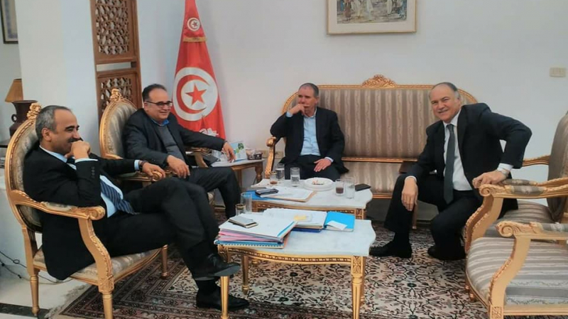 Réunion entre Taboubi et trois ministres pour examiner les revendications des enseignants du secondaire